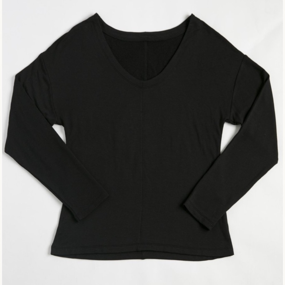 Pure Fiber Delilah black loungewear sweater!